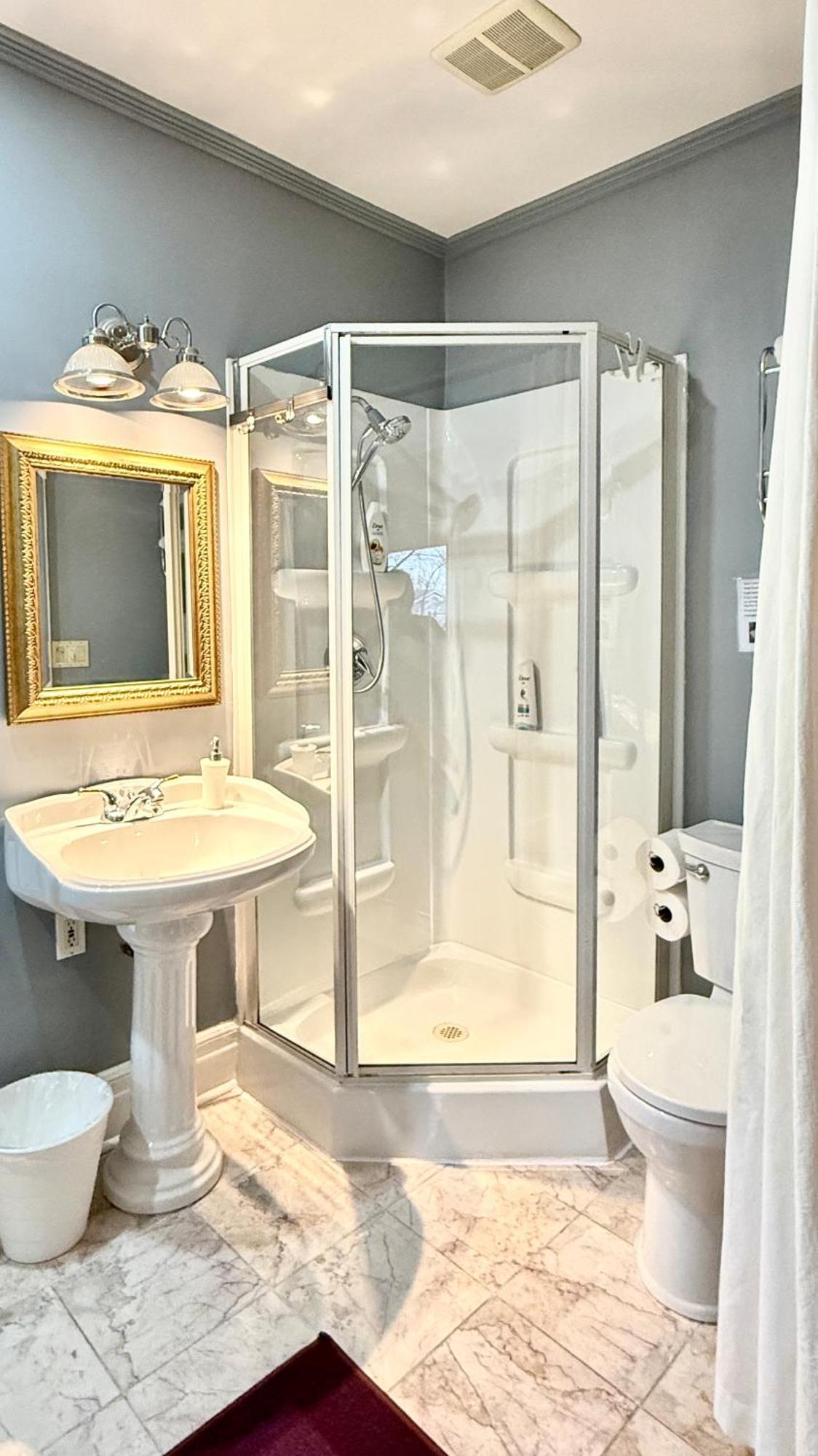 Two Bedrooms Unit With Jacuzzi And Great View Niagara Falls Exteriör bild